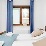 4 Pory Roku By Renters * Jastrzębia Góra