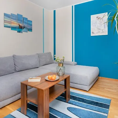 4 Pory Roku By Renters Daire