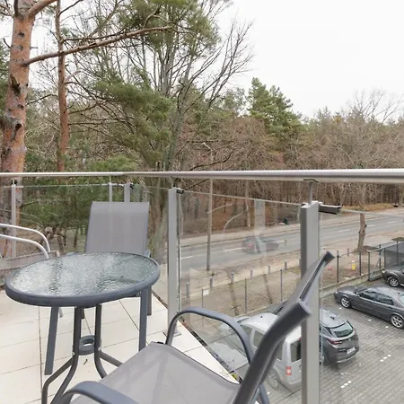 4 Pory Roku By Renters *