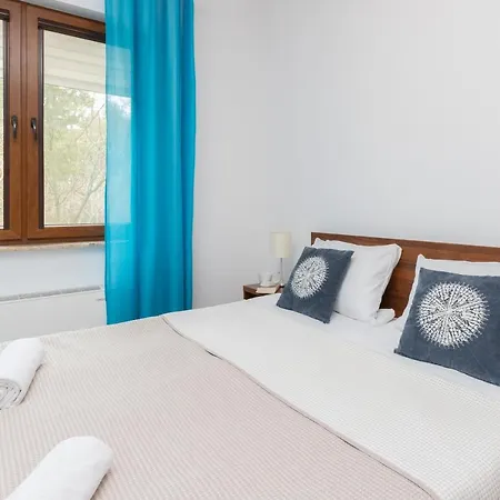 4 Pory Roku By Renters * Jastrzębia Góra