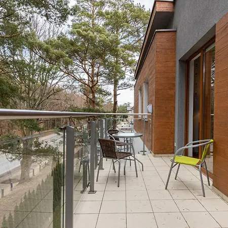 4 Pory Roku By Renters *