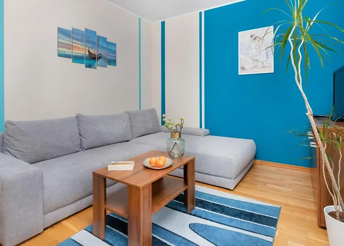 4 Pory Roku By Renters شقة