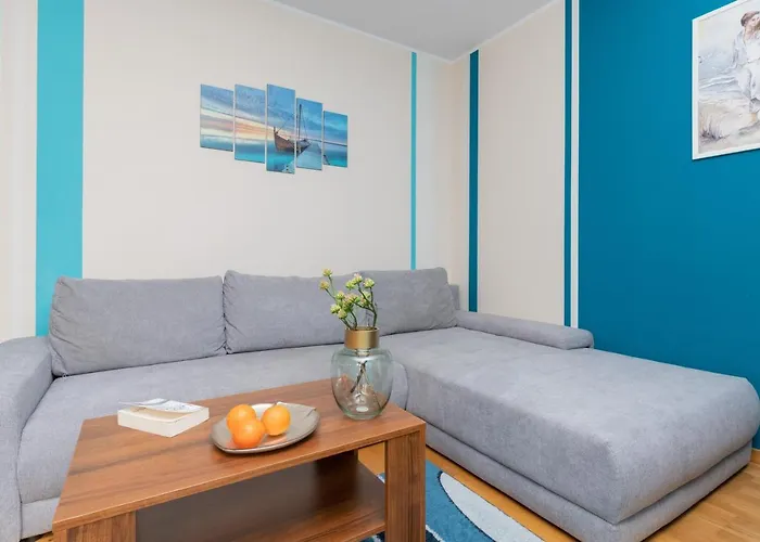 4 Pory Roku By Renters *