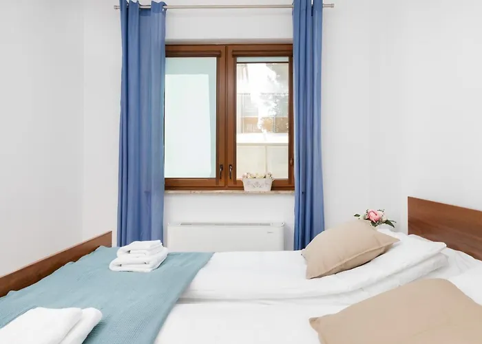 4 Pory Roku By Renters * Jastrzębia Góra