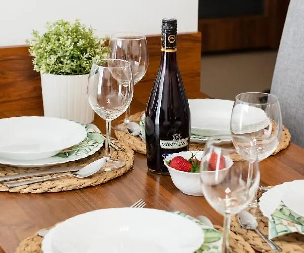 4 Pory Roku By Renters شقة