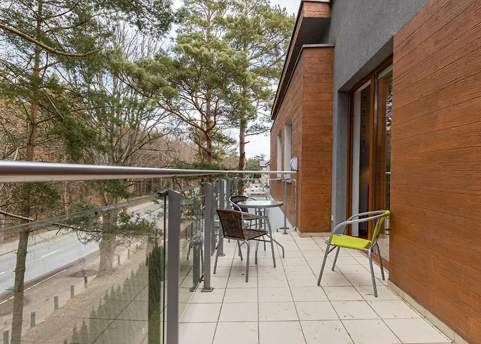 4 Pory Roku By Renters *